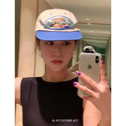 Niche color-blocking flat-brimmed hip-hop hat Japanese retro embroidered street trendy baseball cap women's face-showing small peaked cap