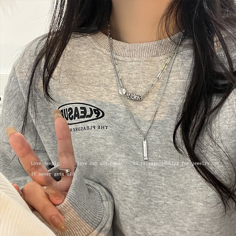 A niche design double-layered thorn necklace for women, new hip-hop trendy sweatshirt chain, sweater chain accessories