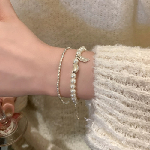 Broken Silver Pearl Bracelet Girls Autumn and Winter Light Luxury Niche High-end Hand Accessories New Exquisite Stacked Bracelets