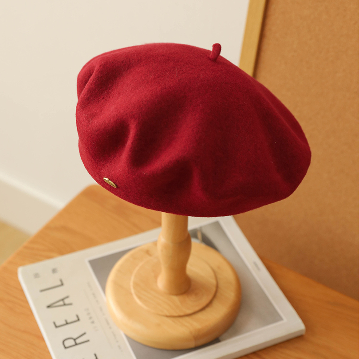 Korean wool beret for girls, versatile British retro face-showing little painter's hat, autumn and winter woolen beret hat