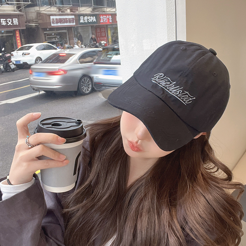 Face-showing small peaked cap for men, Korean style letter embroidery soft top baseball cap, outdoor sports sunshade and sun protection hat for women