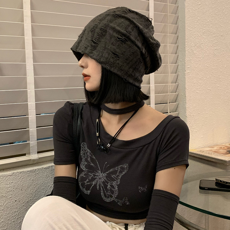 Japanese hole-pile hat female ins internet celebrity versatile big head circumference cold hat showing face small retro old baotou hat
