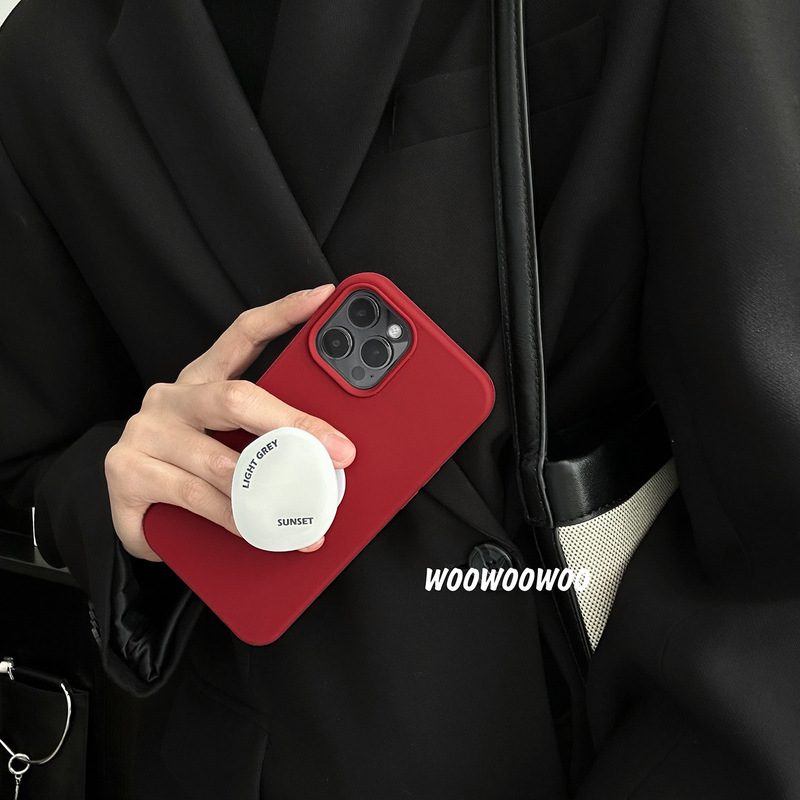 WOOWOOWOO Chinese red liquid silicone New Year red mobile phone case holder suitable for 15iphone13 Apple
