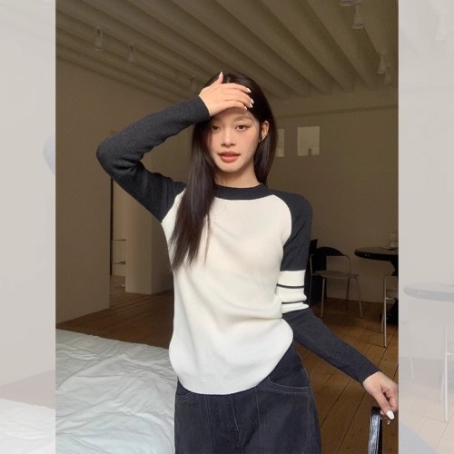 Song Zhengen's design color-blocked knitted T-shirt for women early spring Korean style fashion inner long-sleeved bottoming shirt slim fit top