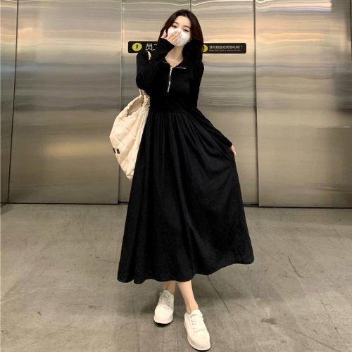 Black long-sleeved dress for women in autumn new style French high-end temperament waist slimming Hepburn style skirt