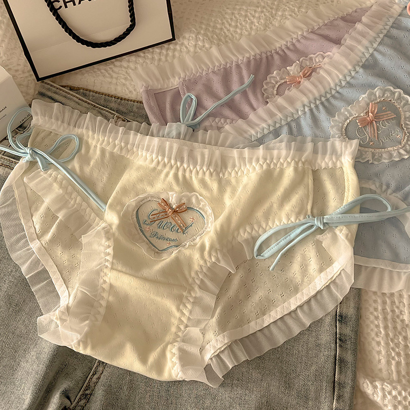 Large size women's underwear women's mid-waist love bow fat MM 200 pounds breathable girl's cute triangle shorts head