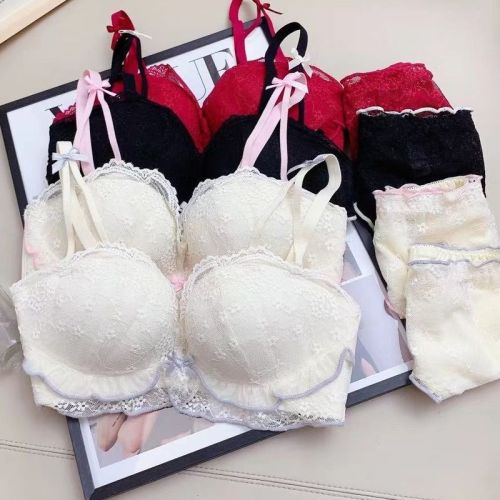 Sweet Lace Small Breast Palm Cup Zodiac Year Red Wedding Festive Breathable Small Breast Push Up Bra Set