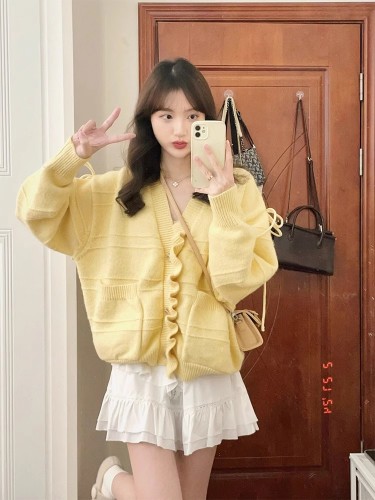 Mengmeng Ja Gentle petal placket design V-neck sweater for women spring and autumn milk yellow bow tie sweater