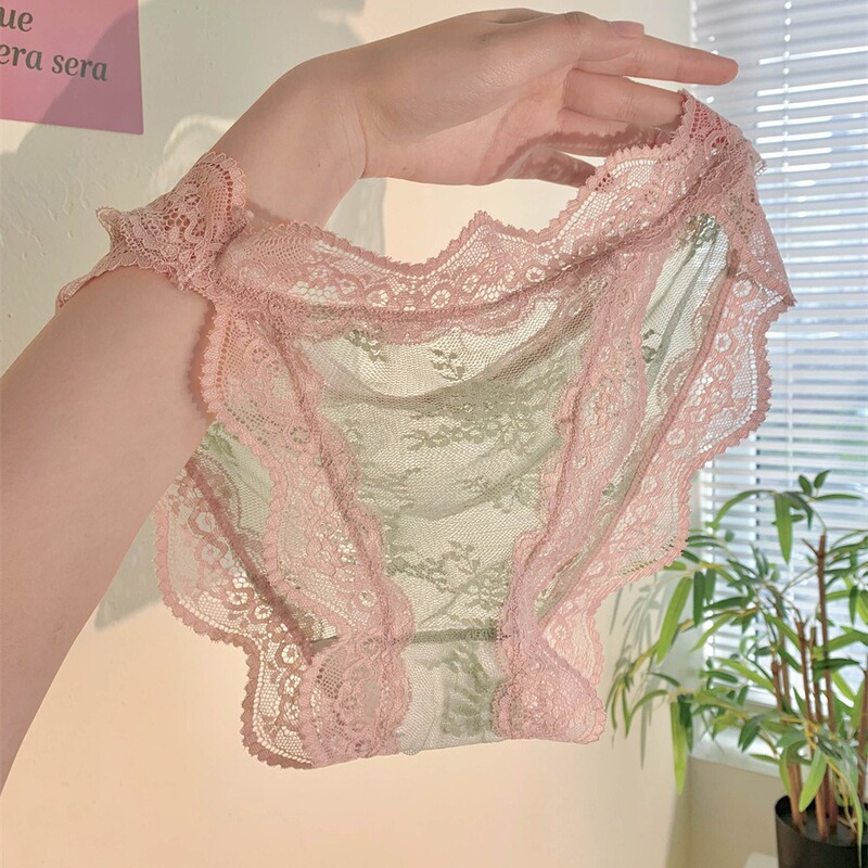 French hazy pure lust underwear for women, thin hollow mid-waist lace, sexy and sultry soft cotton briefs for women