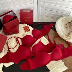 Good luck in the year of your life, red adjustable seamless underwear for women with small breasts, large breasts, small breasts, small breasts, bra set