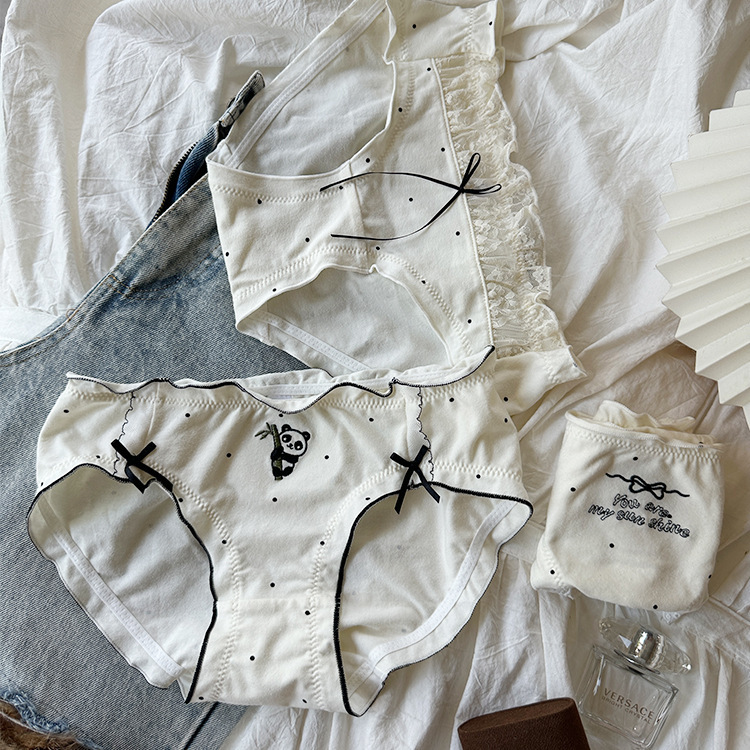 Milk FUFU~polka dot printing, contrasting color, sweat-absorbent, breathable and comfortable, combed cotton embroidery, sweet and cute underwear with a girly feel