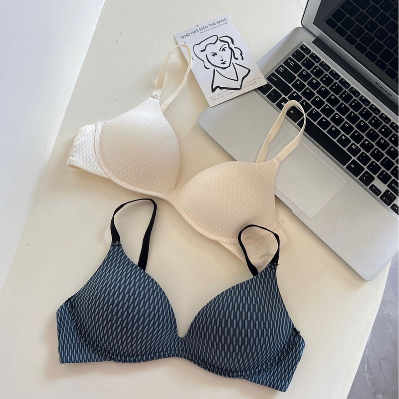 Seamless push-up bra for women with small breasts, adjustable top support breast bra, comfortable no-wire seamless bra