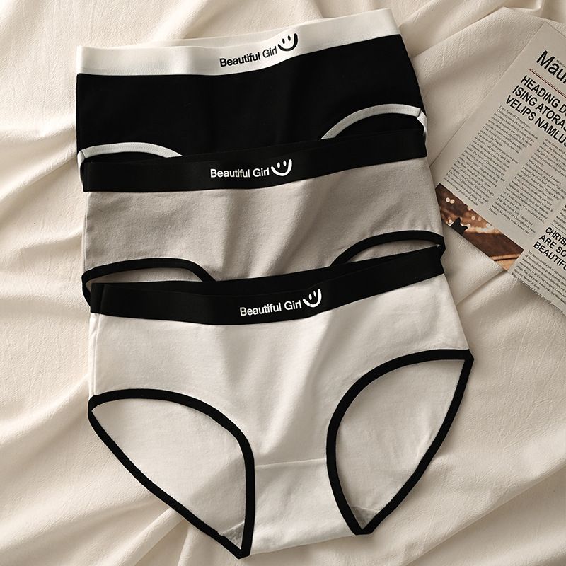 Japanese underwear for women, seamless, simple, girly, Japanese and Korean style, cute student mid-waist breathable women's briefs