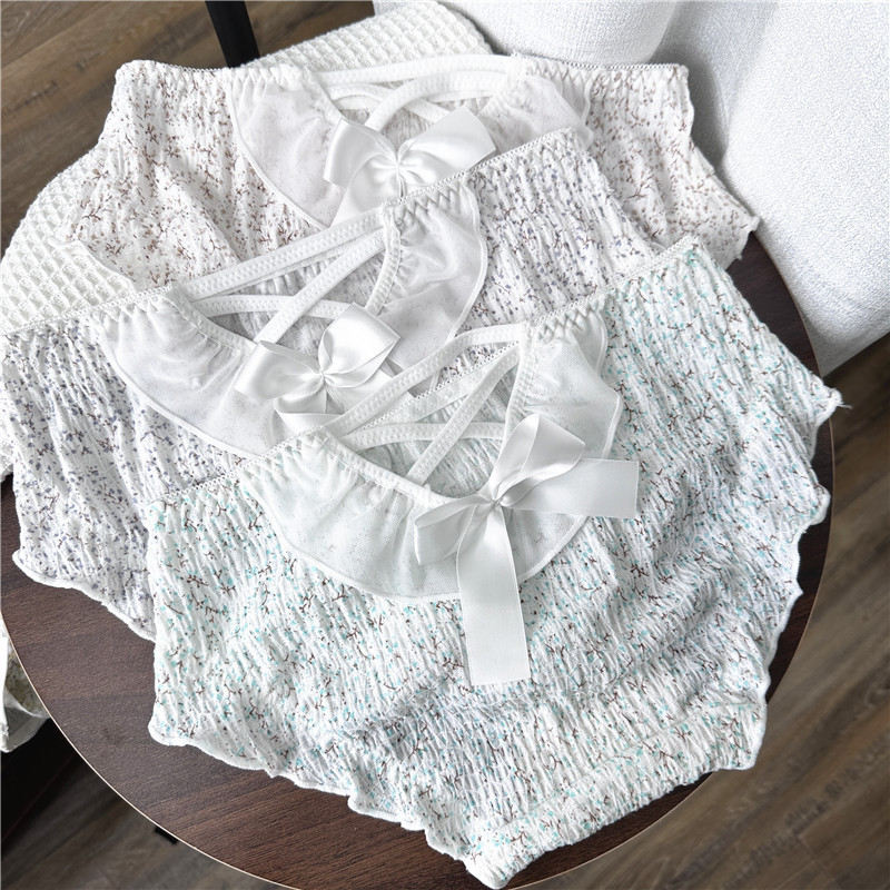 [90-125 pounds] 2223 pastoral style ~ small floral back hollow cute ice silk low-waist sexy women's underwear