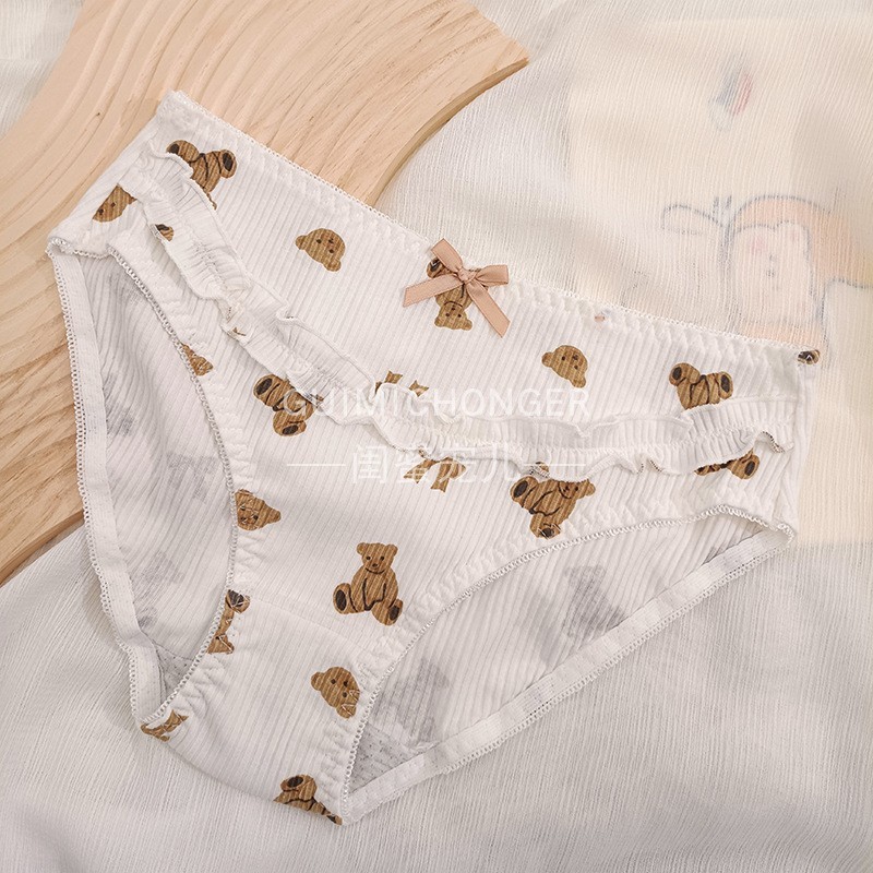 Little Bear is very busy ~ Autumn new Japanese girls' underwear, girls' high-looking student printed hip-covering briefs