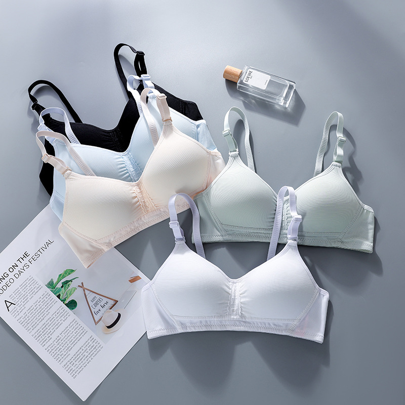 Girls' bra, cotton, comfortable, no rims, white solid color, thin section, development period, high school students' underwear, new hot style