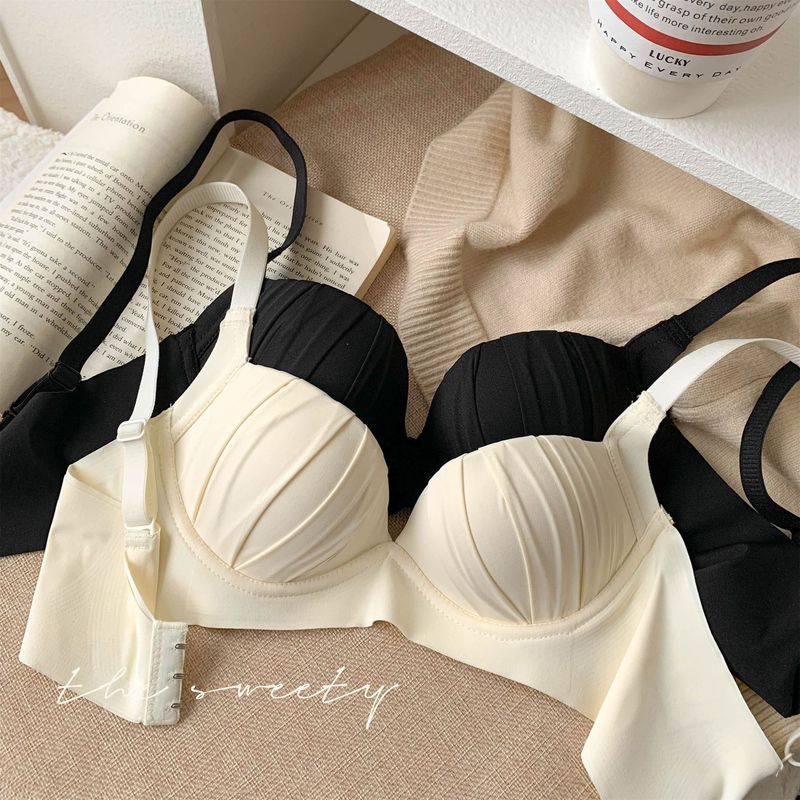 Pure lust-style half-cup underwear for women with small breasts pushed up to show big breasts and auxiliary breasts closed without traces and wire-free bras