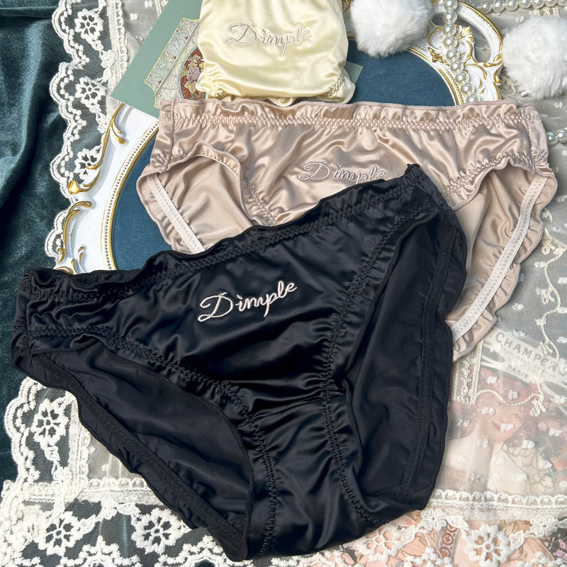 French embroidered oily cloth underwear, comfortable elastic, light and mature girl's briefs, women's simple mid-low waist 308