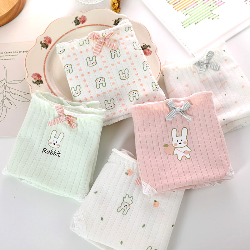 Japanese women's underwear wholesale cute cartoon rabbit printed ribbed cotton underwear for girls students mid-waist underwear for women
