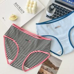 23016 Sweet and cool hot girl style contrasting color striped girl ins style mid-waist underwear covering buttocks and skin-friendly 7A cotton briefs