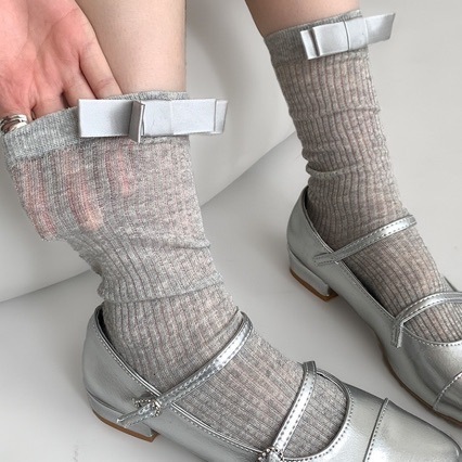 College style bow socks, ballet style gray mid-calf socks for women, summer thin vertical pattern white pile socks