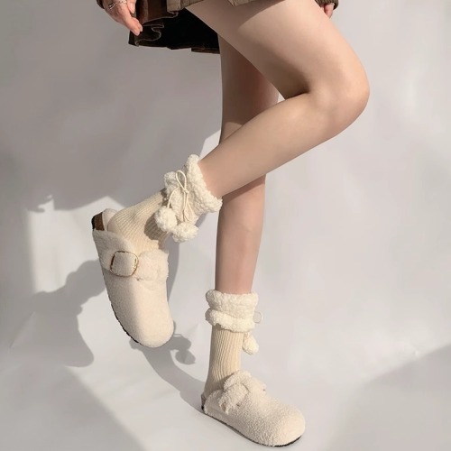 Autumn and winter soft and waxy lamb velvet lace fur ball socks Lolita girl mid-calf bow socks warm pile socks