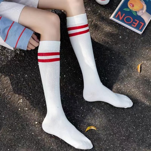 Long stockings for women, parallel bars, black and white knee-high socks, high stockings for women, versatile summer slimming personalized calf socks ins trend