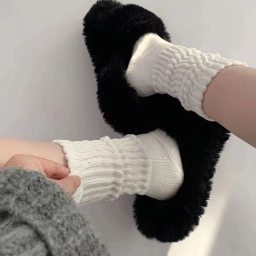Internet celebrity thick needle loose mouth high tube women's spring and autumn pile socks trendy white long tube women's socks solid color Zhuji socks