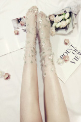 New European and American fashion spring and summer flower embroidered glass mesh socks, gauze glass socks, pile socks and socks