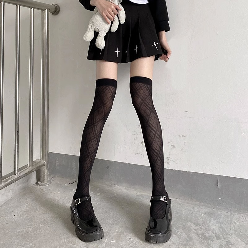 Diamond plaid black stockings for women in autumn thin Japanese style JK over-the-knee stockings retro sexy calf socks ins trend
