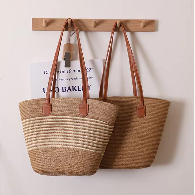 Large-capacity woven bag women's new striped fashionable shoulder bag high-end straw women's bag tote bag