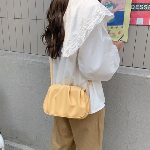 Saddle bag women's cloud bag white bag hand crossbody Korean style chic simple fairy pleat new trend