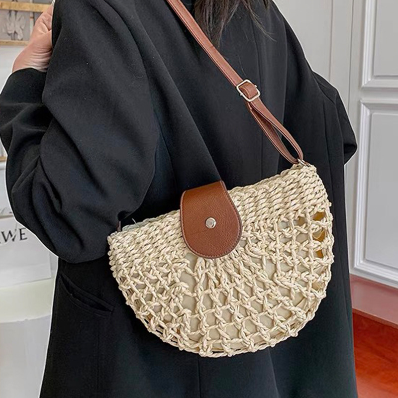 Beach ins fashion woven shoulder bag new simple hollow straw bag crossbody bag