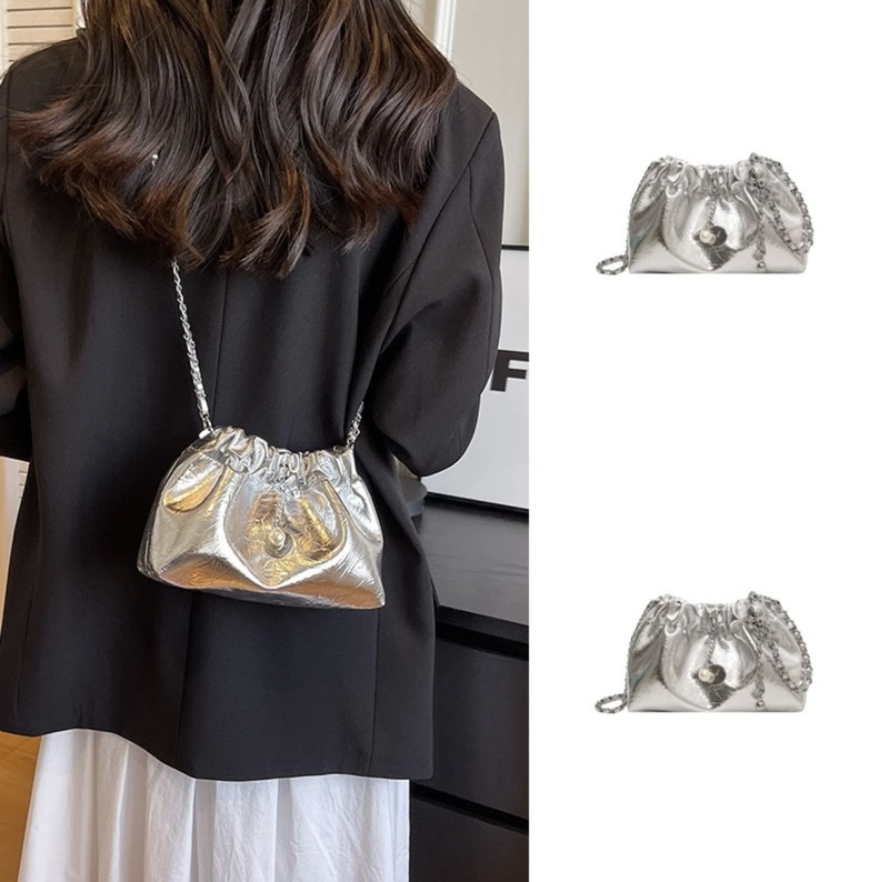 Summer high-end niche versatile cross-body chain bag for women 2024 new silver drawstring bucket bag cloud bag