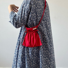 Thai niche designer brand drawstring cross-body bag cute simple lightweight mobile phone bag shopping lightweight bag