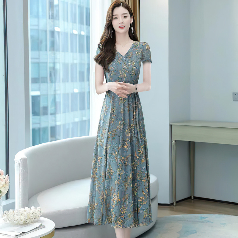 Korean style new large swing dress women's mid-length middle-aged mother's wear mid-length skirt