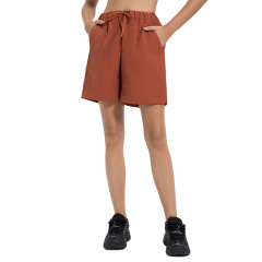 New style comfortable elastic waist, cool and quick-drying three-point pants for outdoor sports, moisture-absorbent and breathable yoga shorts DSS113