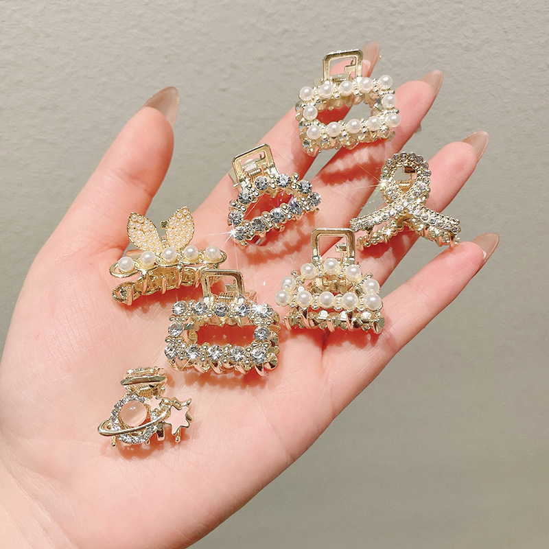 Exquisite small grab clip pearl half-tied hair clip women's forehead broken hair bangs clip headwear new side clip hair clip