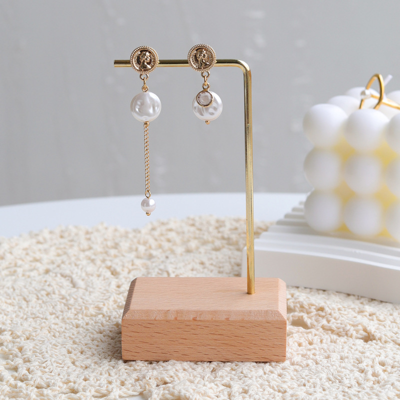 Walnut beech earring display stand jewelry earring stand jewelry display hanging shelf jewelry photo props decoration