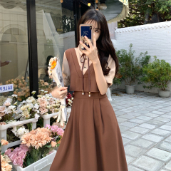 Summer new short-sleeved French retro stitching fake two-piece waist slimming long dress for women