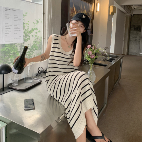 Popular striped loose, lazy and versatile slit knitted dress