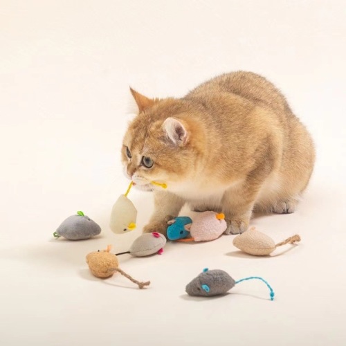 Cat toy self-stimulating and relieving boredom cloth mouse simulated plush mouse self-stimulating and bite-resistant containing catnip pet supplies