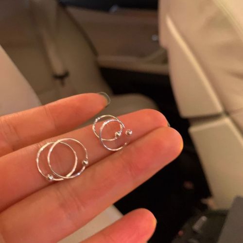 No need to take off plain hoop earrings when sleeping, simple style, pierced earrings, elegant lady earrings, round face earrings