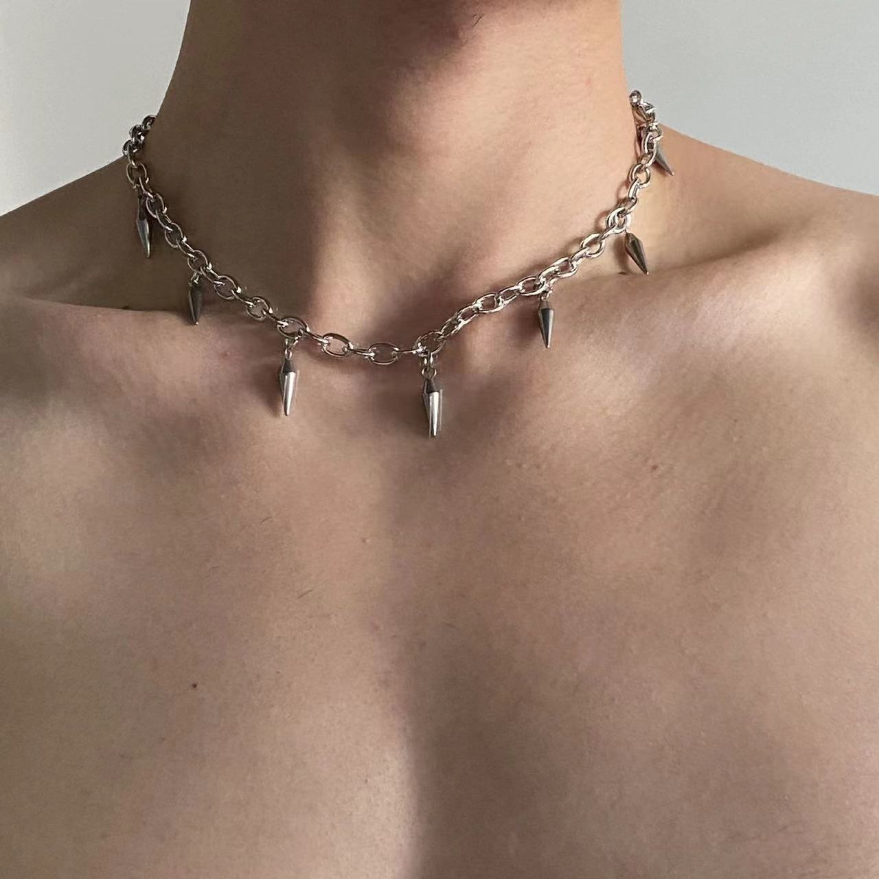 Titanium steel non-fading necklace men's trendy men's personality handsome necklace ins trend hip-hop tassel rivet nail versatile necklace