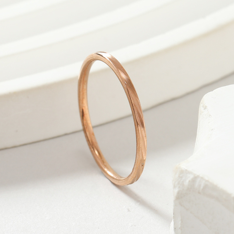 Cross-border titanium steel ring for women, fashionable and simple 2mm extremely fine pattern twill stainless steel couple ring plain ring jewelry