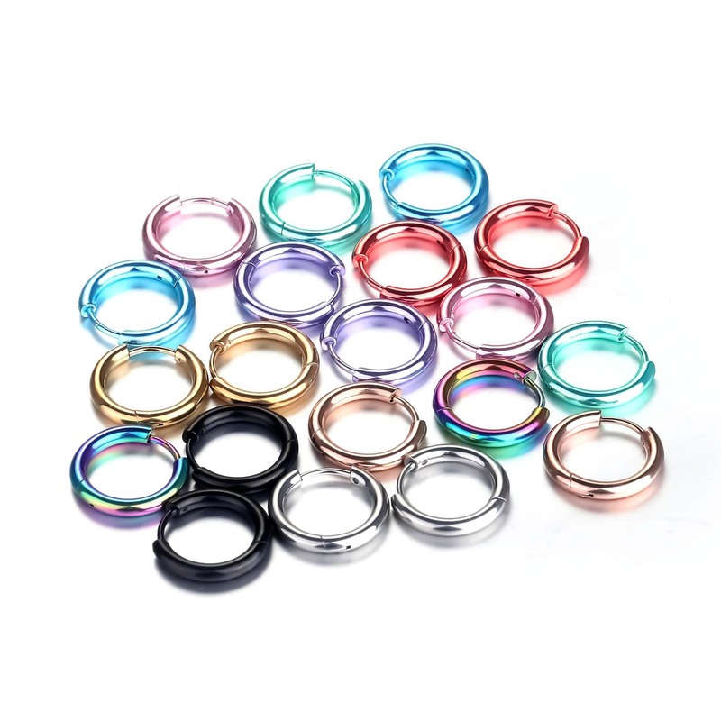 Stainless steel earrings, round Korean style men's earrings, European and American street versatile vacuum plating