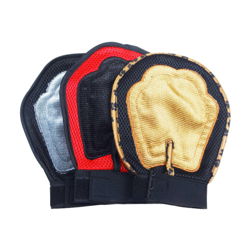 Manufacturer of cat gloves, cat and dog pet combs, combing gloves, hair removal combs, cat hair cleaners