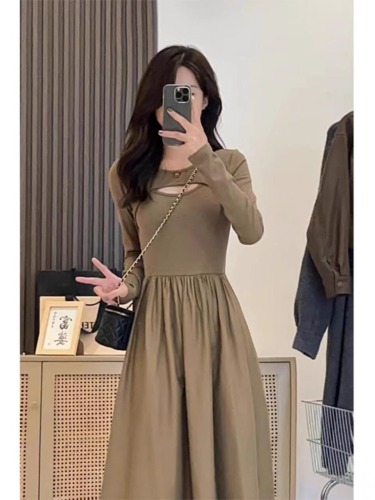 Autumn wear, high-end petite dress, 2024 new autumn dress, long sleeve inner dress, autumn and winter long skirt for women