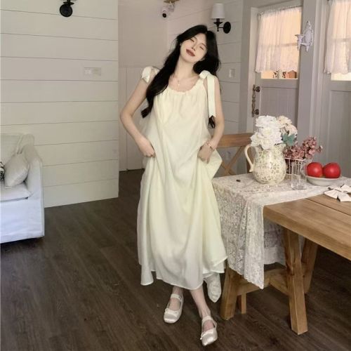 Temperament mid-length skirt, small fragrant French suspender chiffon dress, women's summer new seaside beach vacation skirt