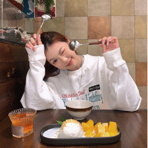 [Tmall/Quality/Thin Style] Heavy Chinese Cotton/Silver Fox Velvet youlove Letter Printed Round Neck Sweatshirt